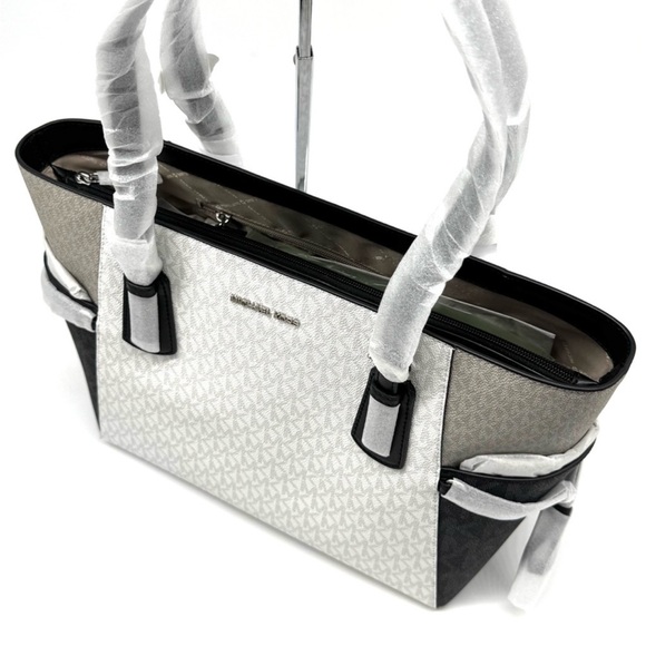 Michael Kors Voyager Large Color-Block Signature Tote Bag - Optic White Multi - Picture 6 of 11